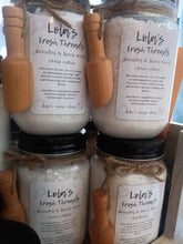 Load image into Gallery viewer, Lola&#39;s Fresh Threads - laundry and linen wash
